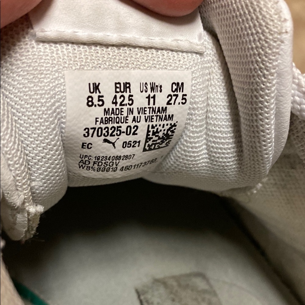 Women’s Puma Classic White Size 11 Sneakers Preppy Activewear Lifestyle - Picture 10 of 10